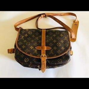 Louis Vuitton Vintage Crossbody Messenger